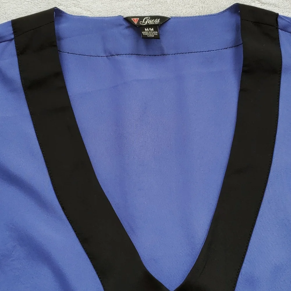 Guess 3/4 Sleeve Purple and Black V-Neck Blouse Women's Size M - Picture 2 of 7